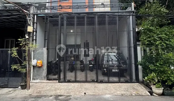 DiJual Rumah 2 Lantai Modern Industrial Siap Huni Di Komplek Duta Mas Grogol Pertamburan, Jakarta Barat