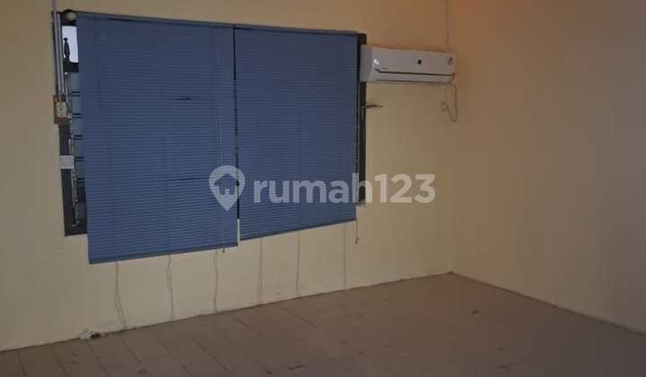 For Sale: Simple House in Alley at NJOP Price in Mangga Besar VI, West Jakarta 2