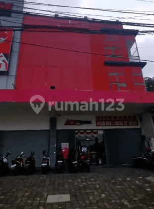 Disewakan Ruko Gandeng 3,5 Lantai di Jalan Raya Utama Bsd 1