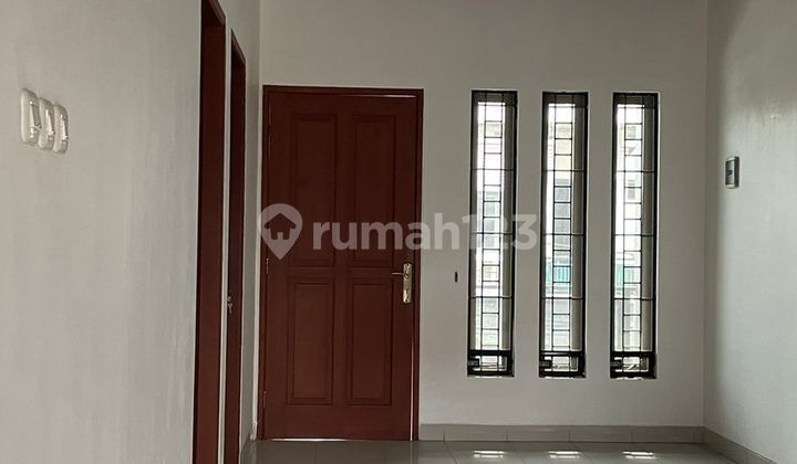 Dijual Rumah Siap Pakai Dijanur Kuning Residence Kelapa Gading , Jakarta Utara Dijual Rumah Siap Pakai Dijanur Kuning Residence Kelapa Gading , Jakarta Utara