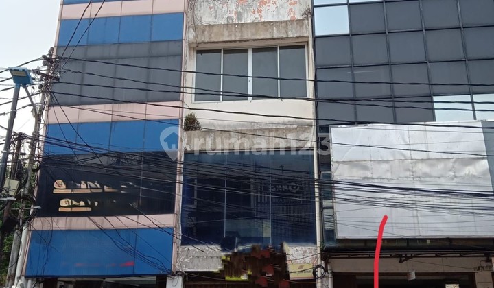 Disewakan Ruko 3 Lantai Siap Usaha Lokasi Strategis Pinangsia Glodok, Jakarta Barat 1