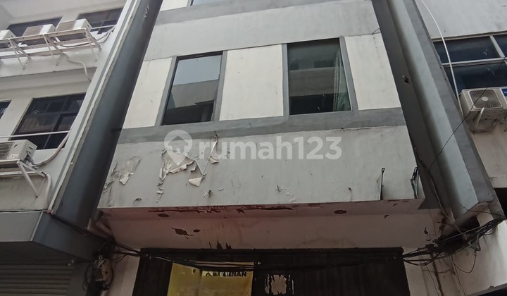 Auction Sale: Shop House on Jl. Hayam Wuruk, Kebon Kelapa Village, Gambir District, Central Jakarta 1