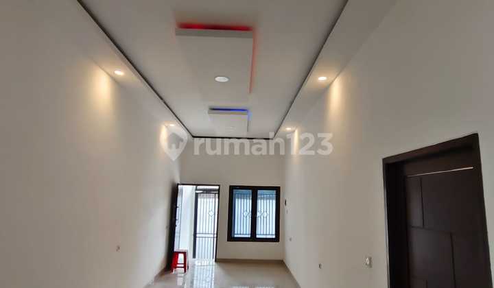 Dijual Rumah Sederhana 1 1/4 Lantai Murah  Jalan Bambu Ori, Cengkareng - Jakarta Barat 2