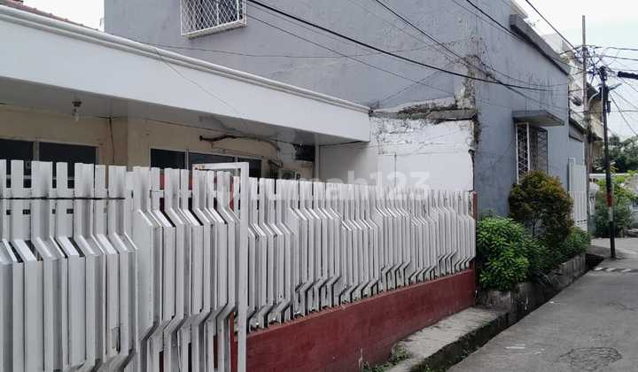 For Sale Move-in Ready House Strategic Location Jalan Abdullah, Krukut - North Ketapang West Jakarta 2