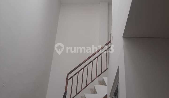 For Sale by Auction 2-Story House in Alam Sutera Housing, Sutera Jelita Cluster, Jalan Sutera Jelita 3, North Serpong - South Tangerang 2