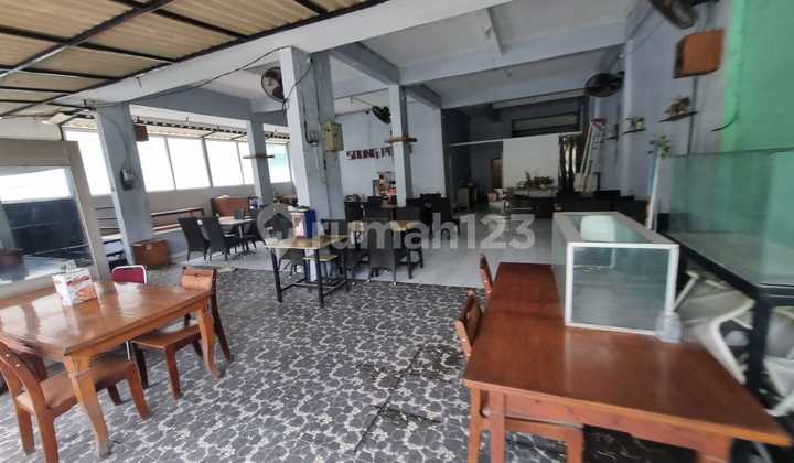 For Rent Ready-to-Use Shop House on Jalan B Raya Teluk Gong, North Jakarta 2