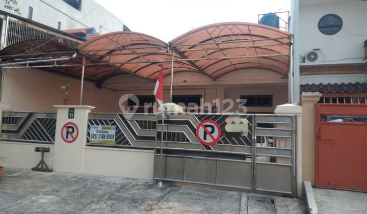 Dijual Rumah 1,5 Lantai Siap Huni Jalan Dwiwarna Raya Sawah Besar Jakarta Pusat Dijual Rumah 1,5 Lantai Siap Huni Jalan Dwiwarna Raya Sawah Besar Jakarta Pusat