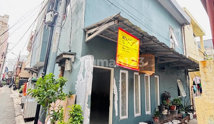 For Sale Simple House in an Alley Ready to Occupy Smooth Road Sumur Batu, Kemayoran - North Jakarta
