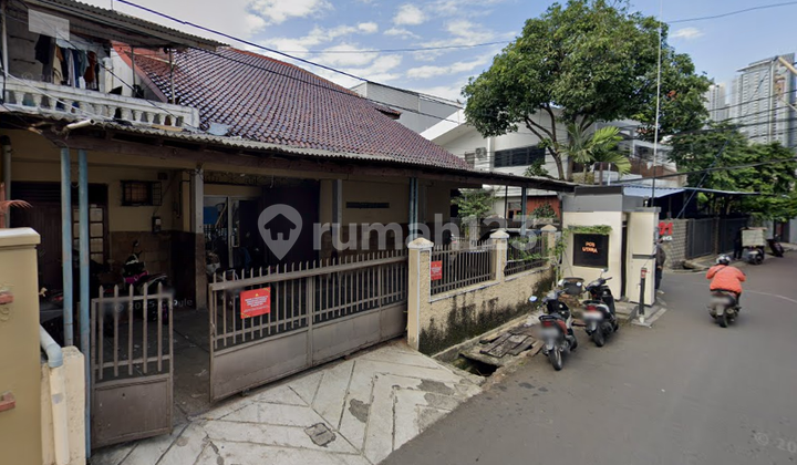 Auction Sale House on Gelong Baru Street, Tomang, Grogol Petamburan - West Jakarta