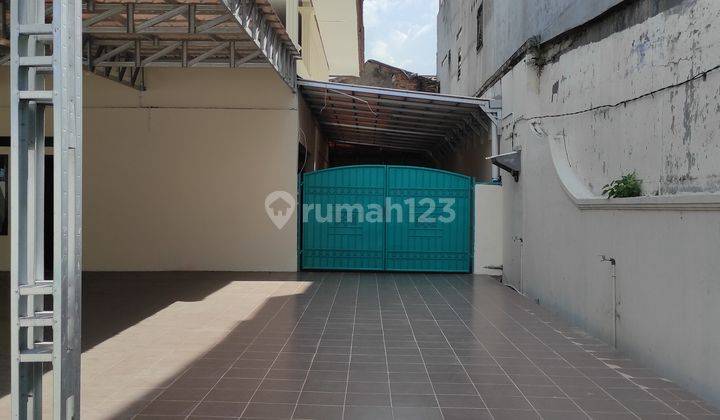 Disewakan Gudang Dan Workshop Lokasi Jelambar Kavling Polri, Jakarta Barat 1