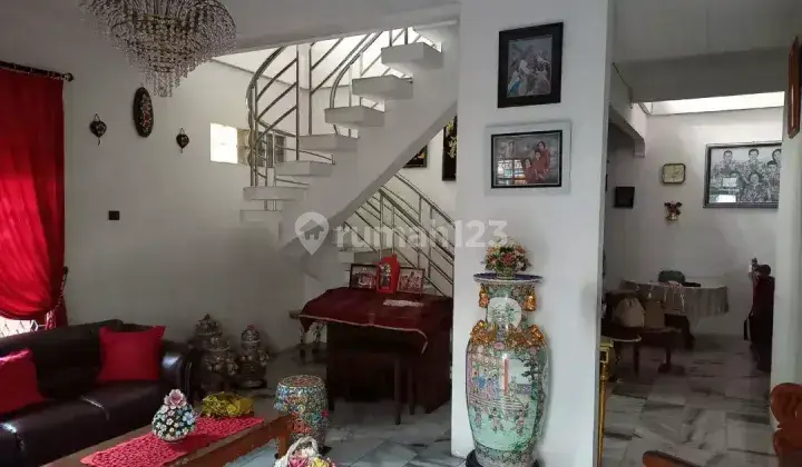 Dijual Rumah Pribadi 2 Lantai Siap Huni Di Tanjung Duren 2