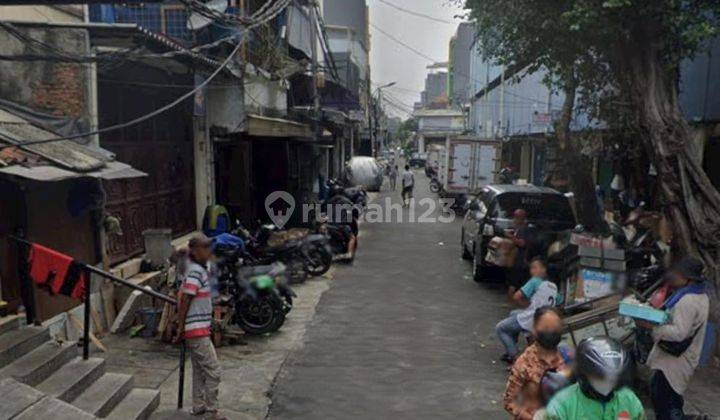 Disewa Ruko Strategis di Jalan Kebon Jeruk 2 2