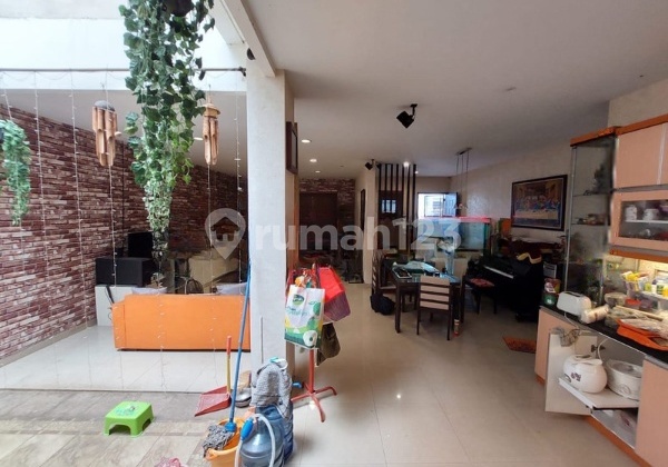 Dijual Cepat Rumah Siap Huni Jalan Mandala Selatan Tomang , Jakarta Barat 2
