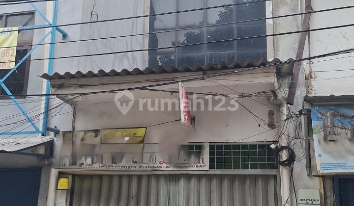 Disewakan Ruko Siap Usaha Lokasi Strategis Dijalan Perniagaan Timur Kota , Jakarta Barat 1