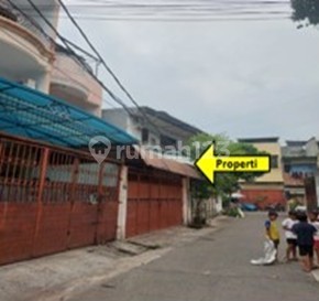 Auction Sale of House on Laksa Street, Jembatan Lima, Tambora - West Jakarta Auction Sale of House on Laksa Street, Jembatan Lima, Tambora - West Jakarta