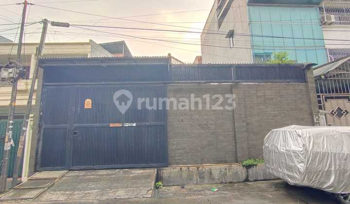 For Sale Auction House on Pekapuran Raya Street, Tanah Sereal, Tambora - West Jakarta
