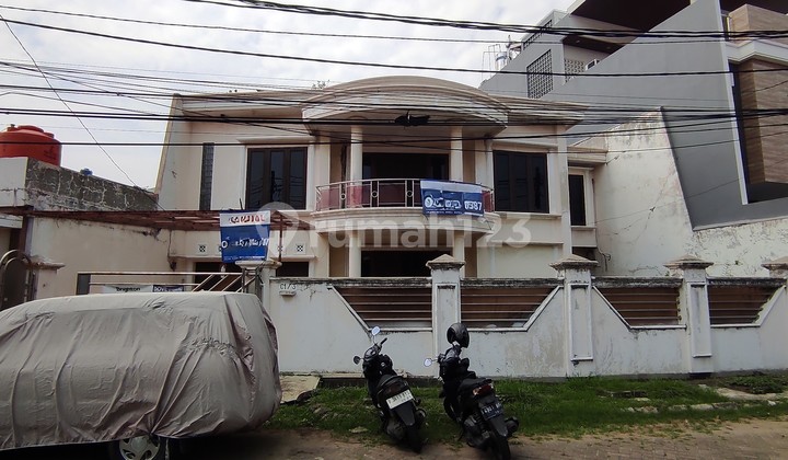 Diual Rumah Besar 2,5 Lantai Butuh Renovasi Daerah Taman Surya Utama Cengkareng - Jakarta Barat Diual Rumah Besar 2,5 Lantai Butuh Renovasi Daerah Taman Surya Utama Cengkareng - Jakarta Barat