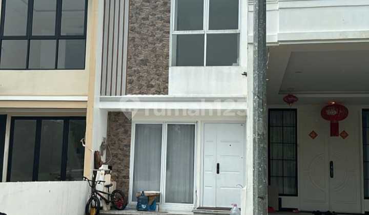 Di Jual Rumah 3 Lantai Rapi Siap Huni di Perumahan Palm Blossom Blok J (Tipe Lavender) Kalideres Cengkareng Jakarta Barat