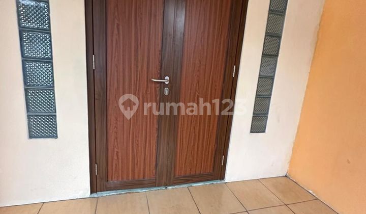 For Sale Simple House with Shop for Business in Migas Complex, Joglo - West Jakarta 2