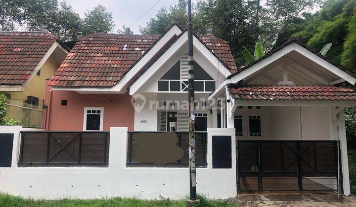 Rumah SHM di BSD City, Cluster Nusa Loka Luas Tanah 200 m2 1