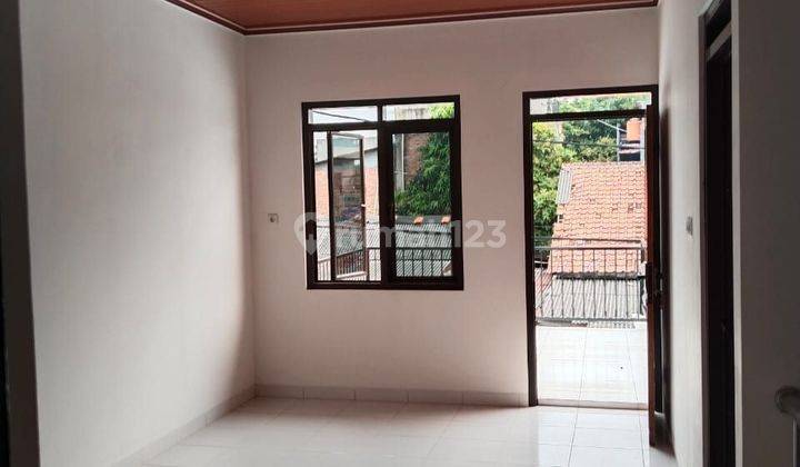 Dijual Rumah Luas 81 Bintara Bangunan Bagus 2