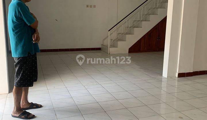 Disewakan Ruko 2lt Depok Area Kaliurang Cocok Kantor/Usaha Dekat UGM,UNY,Al Azhar,Pakuwon Mall  2