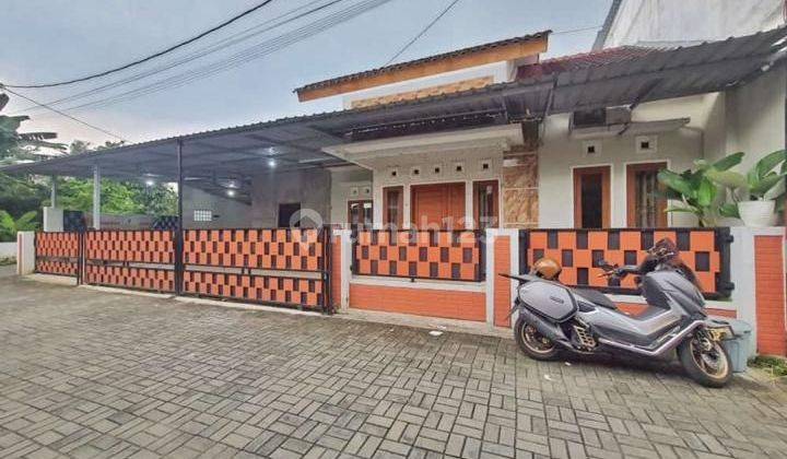 Disewakan Rumah murah cocok kantor/Rumah tinggal Dekat Lottemart,RS Hermina,UII Ekonomi,UPN 1