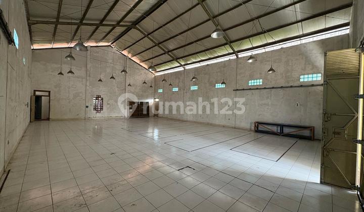 For Rent Large Shop House in Ngemplak Sleman Area, Kaliurang Near UII 2