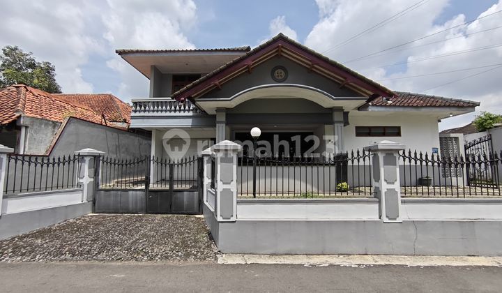 Disewakan Rumah Halaman Luas Depok Sleman Area Kaliurang Dekat Ugm 2