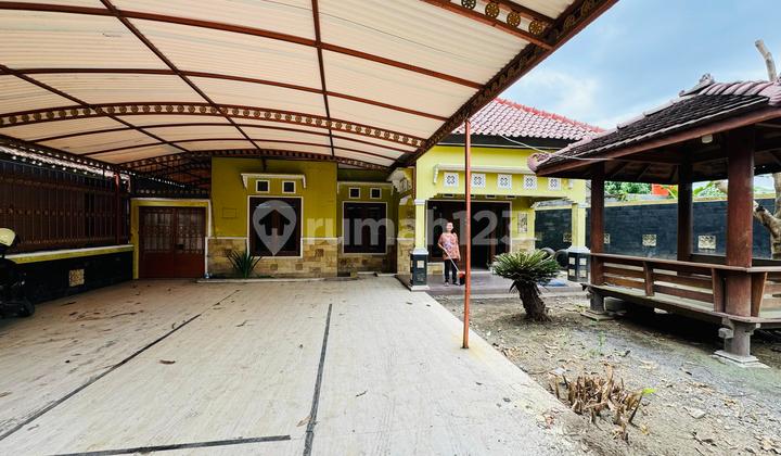 For Rent Spacious Furnished House in Ngemplak Sleman Near Maguwoharjo Stadium 1