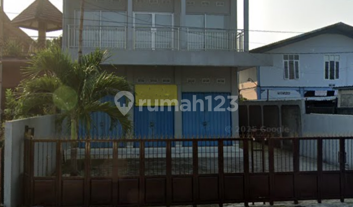 For Rent Large & Spacious Shop House Kalasan Sleman