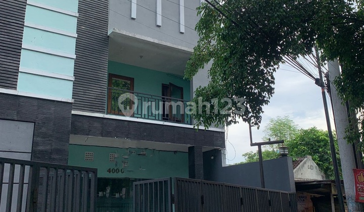 Disewakan Ruko Lt1 Murah Depok Area Jakal Km5 Cocok Usaha/kantor Dekat Ugm,uny,al Azhar,pakuwon Mall 1