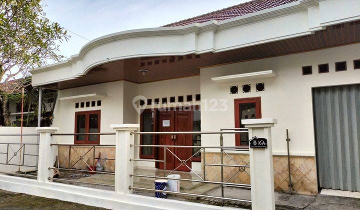 Disewakan Rumah Murah Depok Area Babarsari Cocok Kantor/Tempat Tinggal Dekat Upn,alma Ata,stie Ykpn  1