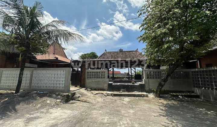 For Rent: Joglo Business Space in Ngaglik, Sleman Area, Jakal Km8