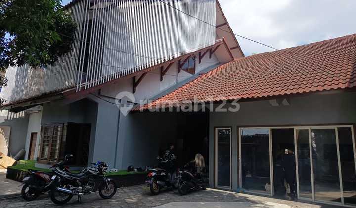 Large Strategic House for Rent in Depok Sleman, Kaliurang, Inside Ringroad