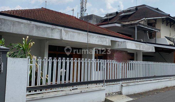 Disewakan Rumah Ngaglik Jakal Km 5 Cocok Kantor Dekat Ugm,uny,rs Sardjito,tugu Jogja,malioboro 2