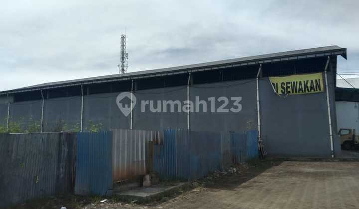 Warehouse on Serang Jakarta Main Road Ready to Use