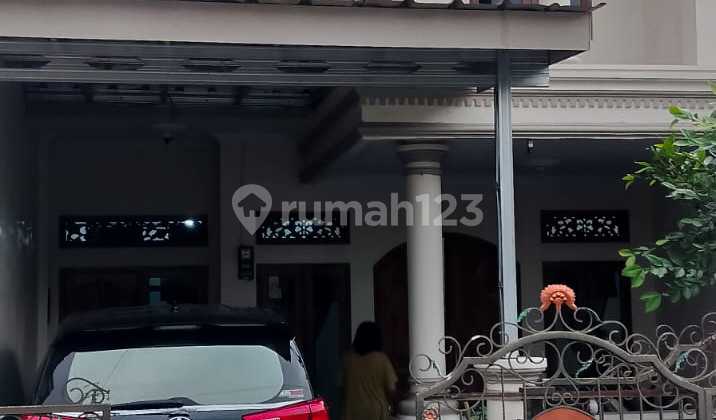 Good 2-Story Residence Taman Asri Near Campus