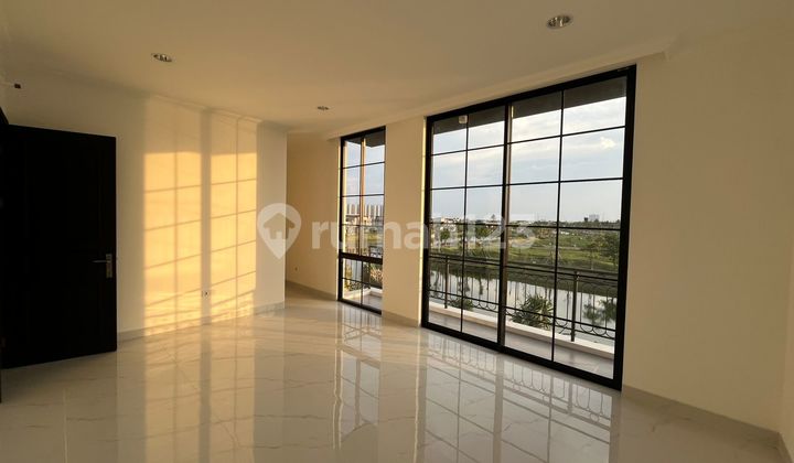 Dijual Rumah Mewah Villa Pasir Putih 5 Pik 2 View Danau Ukuran 10X25 Hoek 2