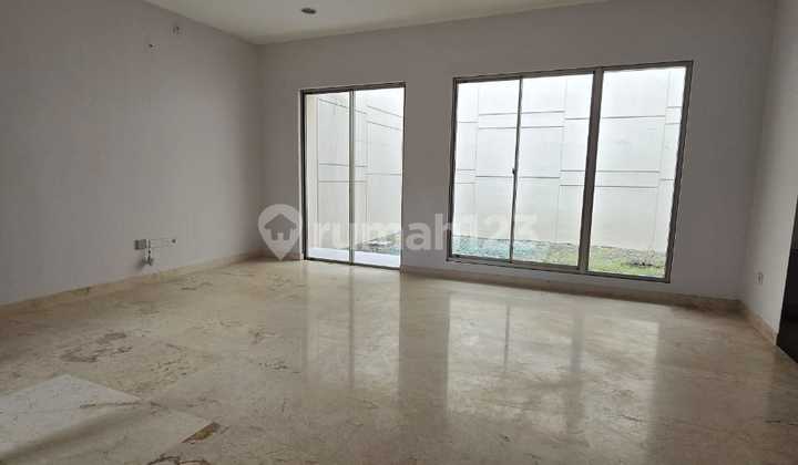 Disewakan Rumah Pik Golf Island 8X20 3+1 Kamar Tidur