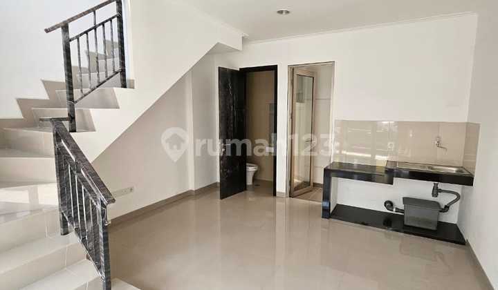 DI SEWAKAN RUMAH PIK2 2 KAMAR TIDUR SIAP HUNI 2