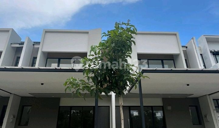 Disewakan Rumah Pik2 Milenial 6x15m 3+1 Kamar Tidur