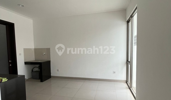 Di jual cepat rumah pik2 6x10m 2+1 kamar tidur