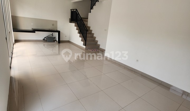 Disewakan Rumah Pik2 8X10m 3+1 Kamar Tidur 2