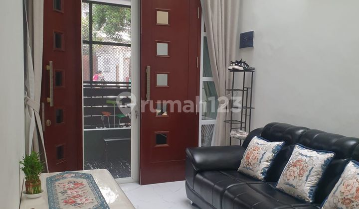 Di Jual Rumah dan Kost an Aktif di Kebon Jeruk Jakarta Barat
