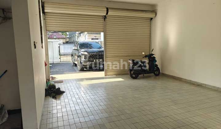 For Rent Luxury Hook House in Menteng, Central Jakarta For Rent Luxury Hook House in Menteng, Central Jakarta