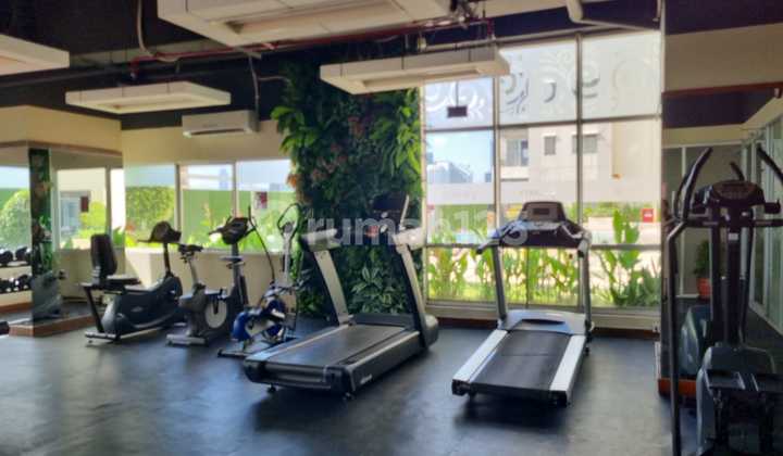 For Sale 2 Bedroom Nice High Floor Unit in Cosmo Residence 2