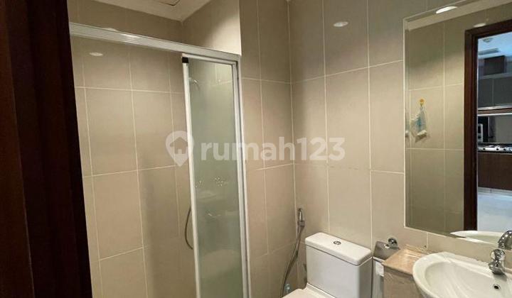Di Sewa kan 2 Bed Room High Fl di Denpasar Residence 2
