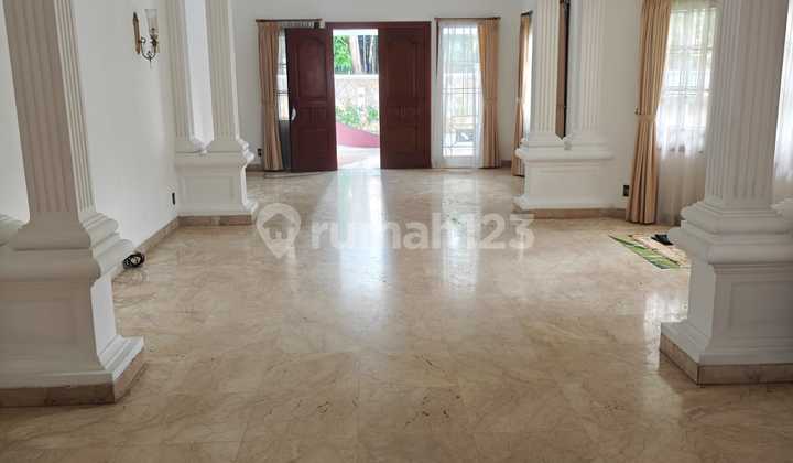 For Rent Luxury Hook House in Menteng, Central Jakarta For Rent Luxury Hook House in Menteng, Central Jakarta