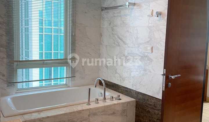 Investment in The Peak Sudirman Apartment 3 Bedroom 2